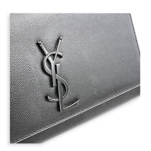 Kate Black Wallet On Chain in Calfskin, Monochrome hardware