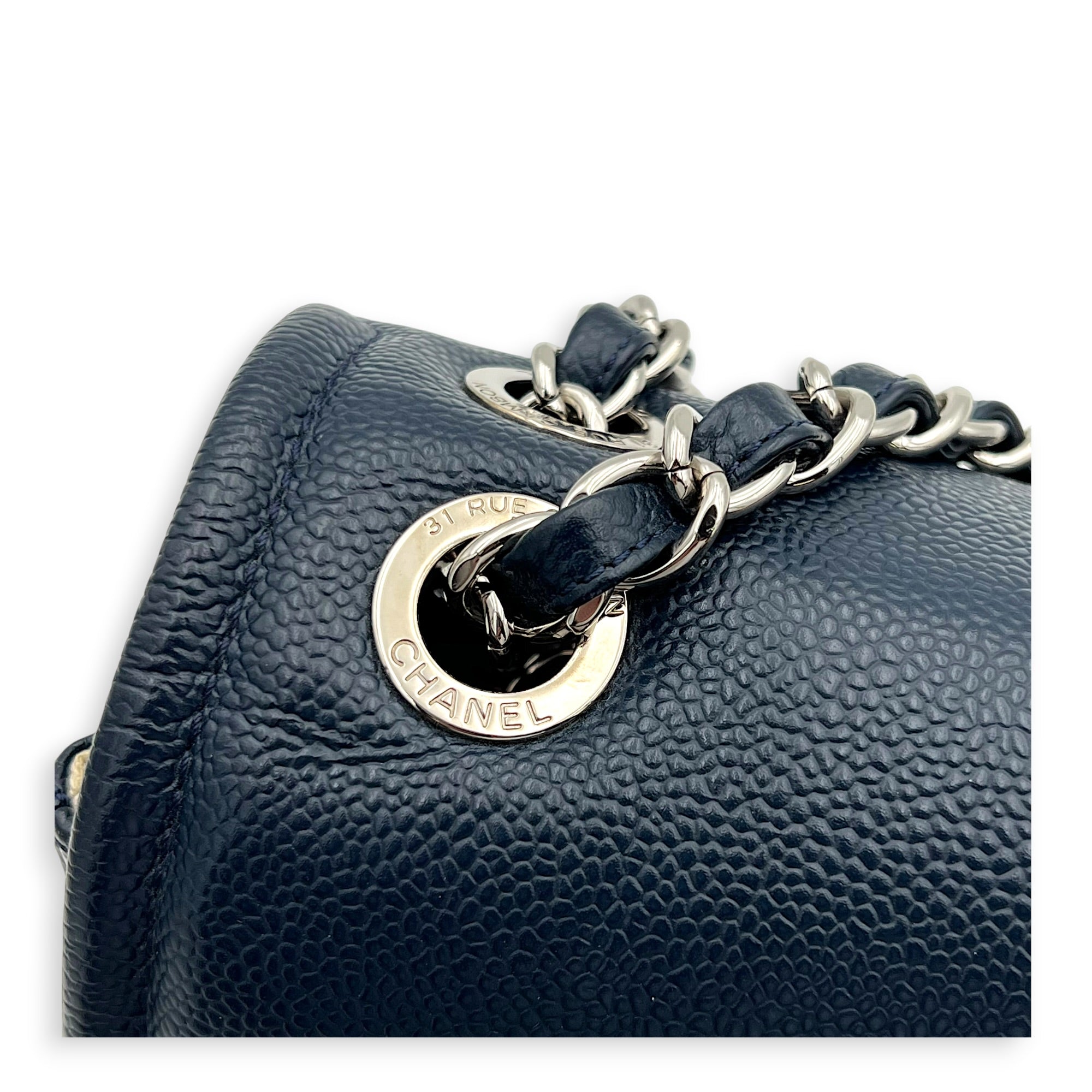 Timeless CC Shoulder Bag Navy in Caviar Leather, Silver hardware