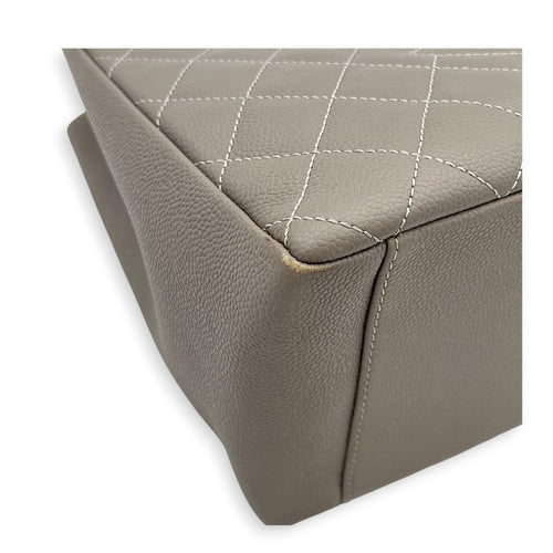 GST Tote Bag Grey in Caviar Leather, Silver hardware