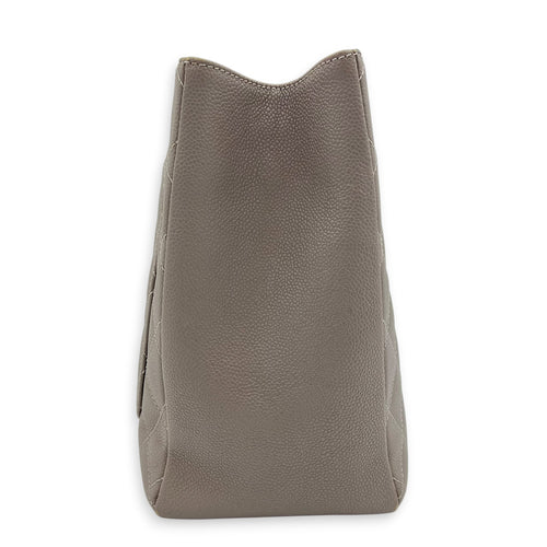 GST Tote Bag Grey in Caviar Leather, Silver hardware