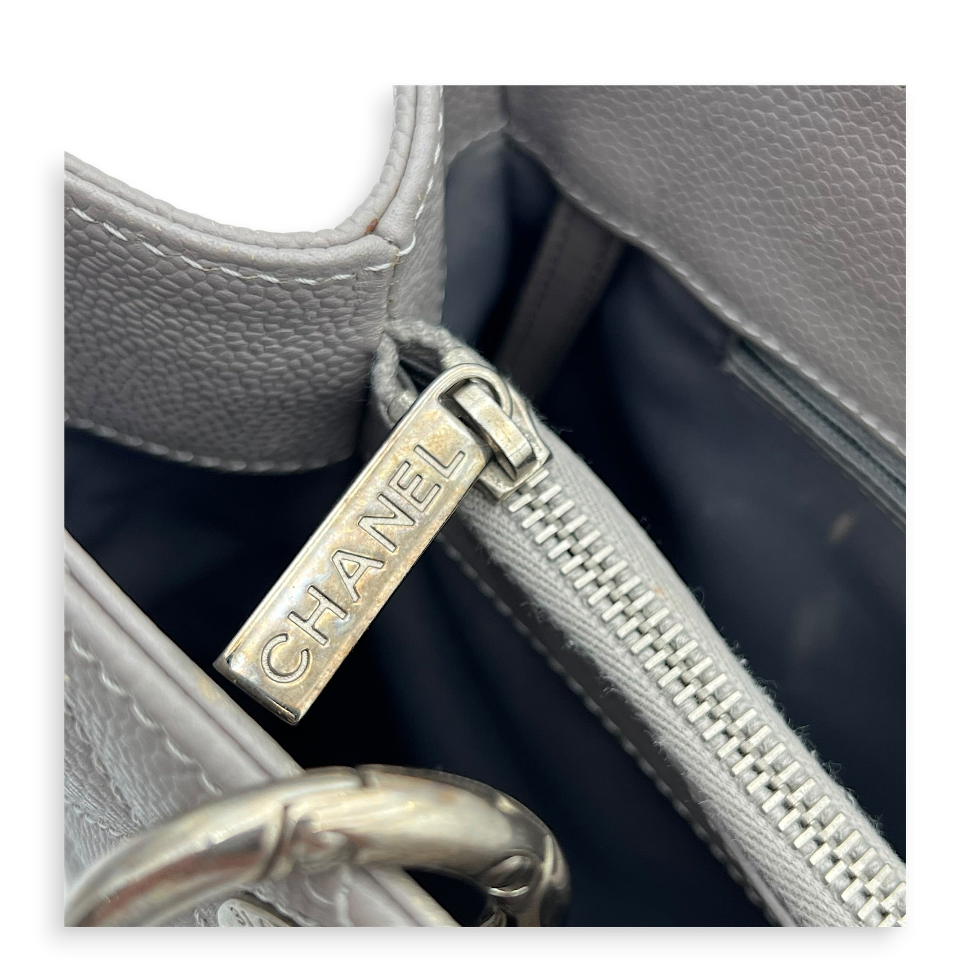 GST Tote Bag Grey in Caviar Leather, Silver hardware