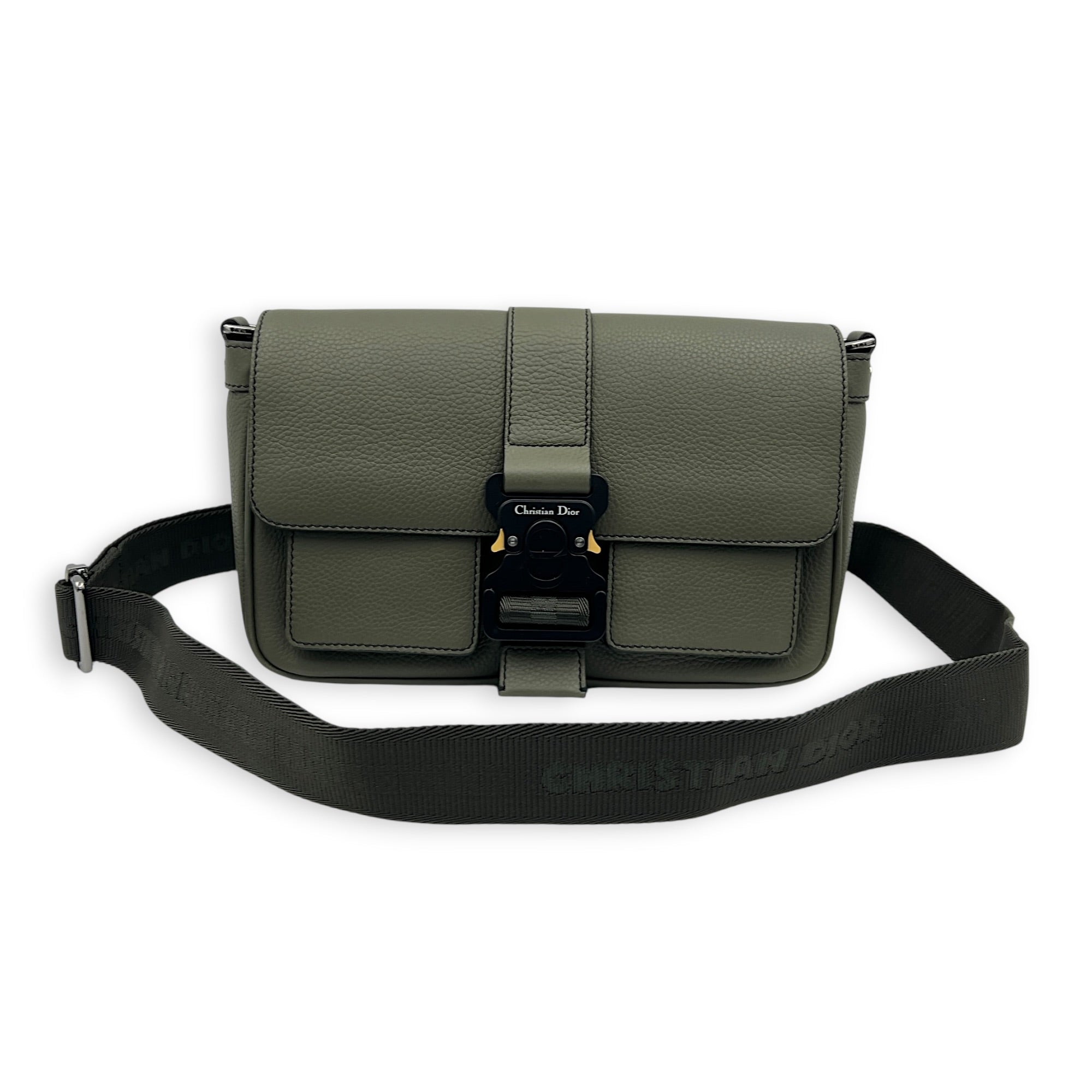 Hit The Road Messenger Green in Calfskin, Silver hardware