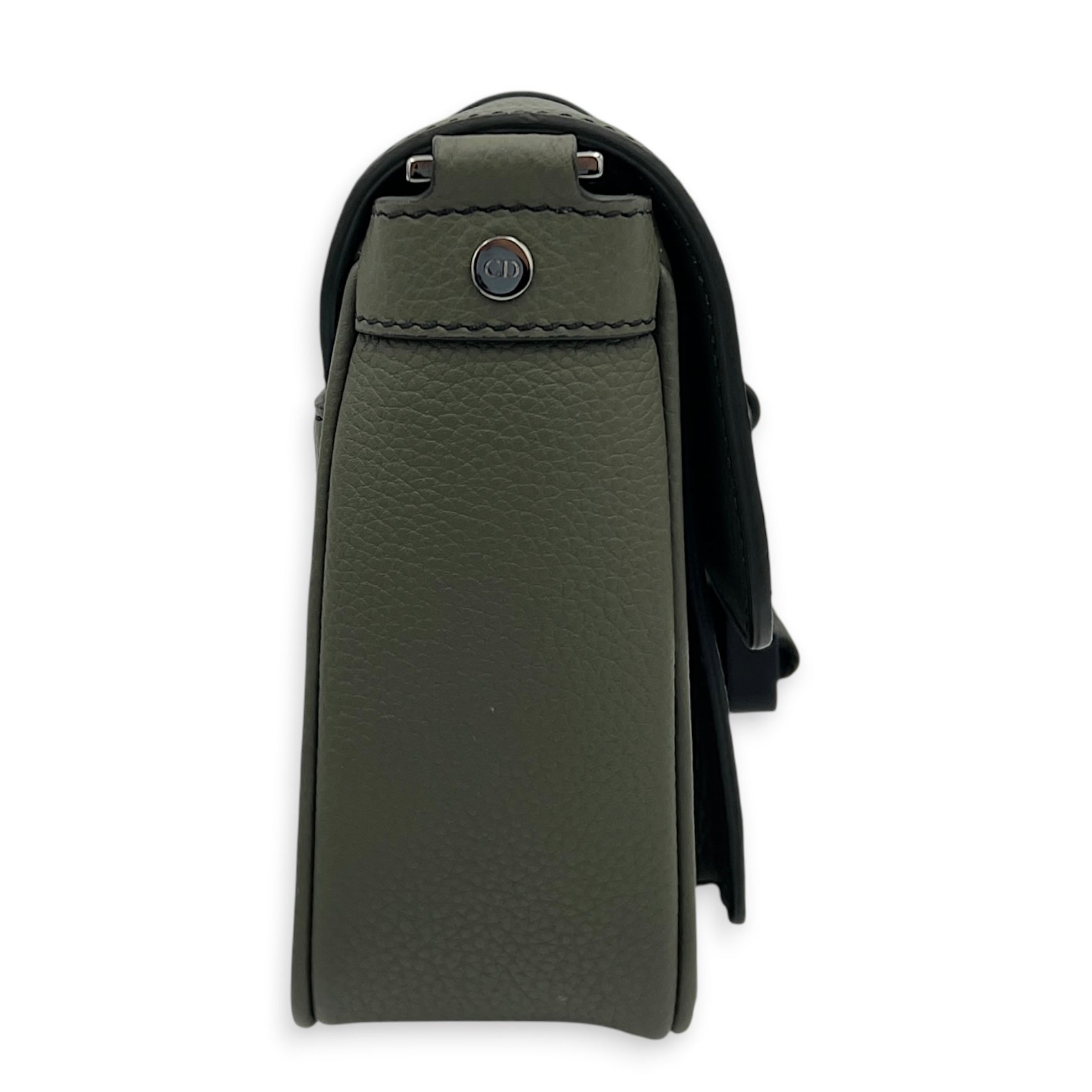 Hit The Road Messenger Green in Calfskin, Silver hardware