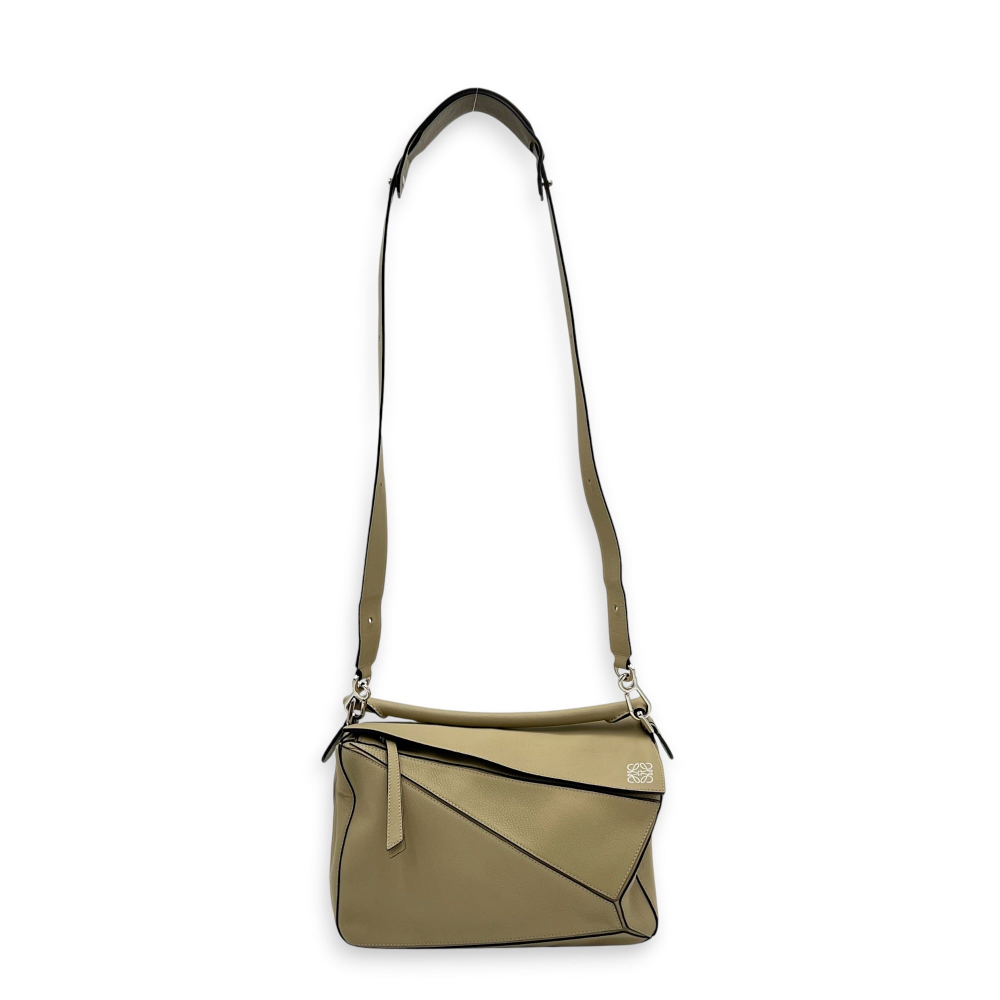 Puzzle Shoulder Bag Medium Beige in Calfskin, Silver hardware