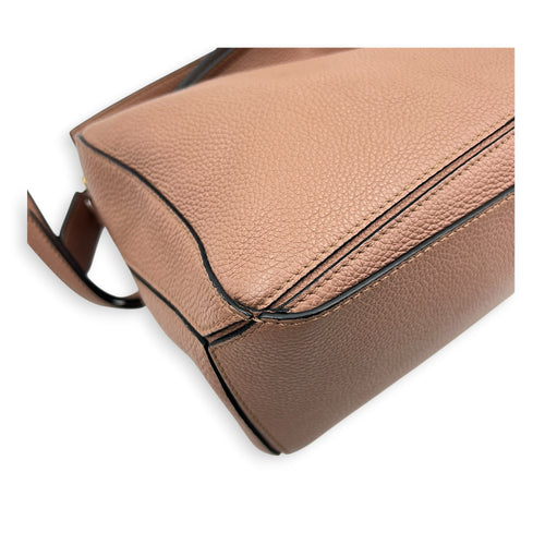 Puzzle Shoulder Bag Small Pink in Calfskin, Gold hardware