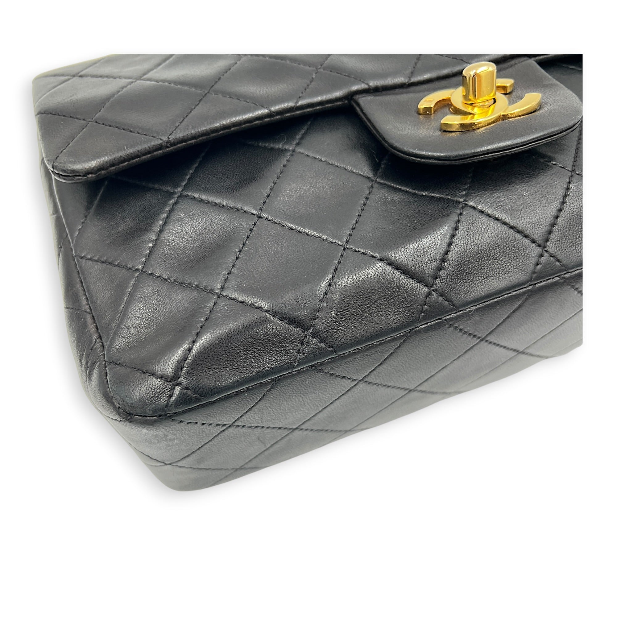 Classic Double Flap Shoulder Bag Small Vintage Brown in Lambskin, Gold hardware