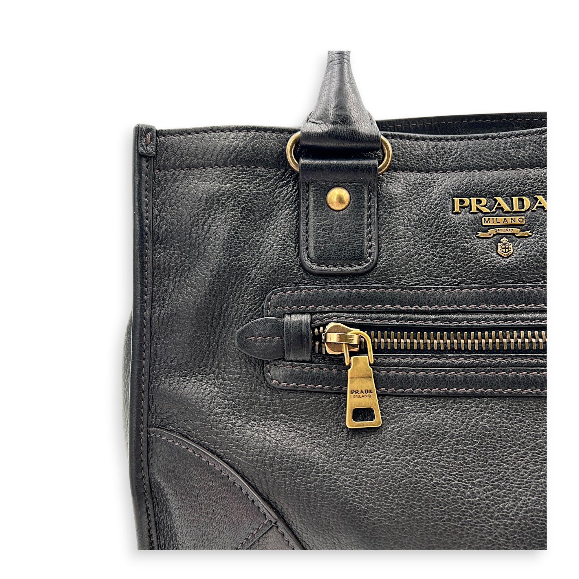 Prada tote Top Handle Bag Nero in Calfskin, Gold hardware