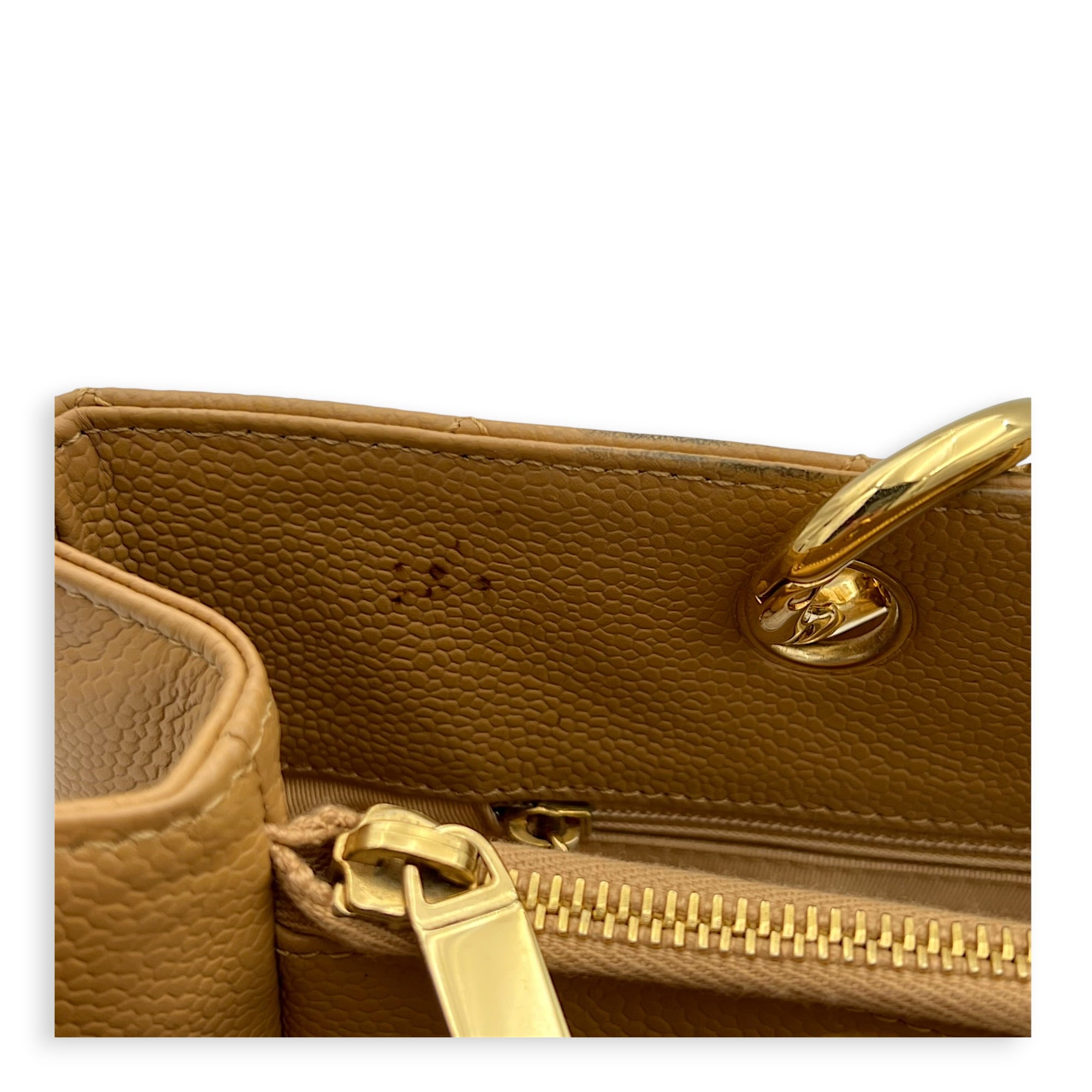 GST Tote Bag Beige in Caviar Leather, Gold hardware