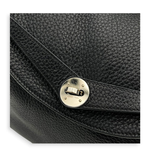 Lindy 30 Black Shoulder Bag in Clemence, Palladium hardware