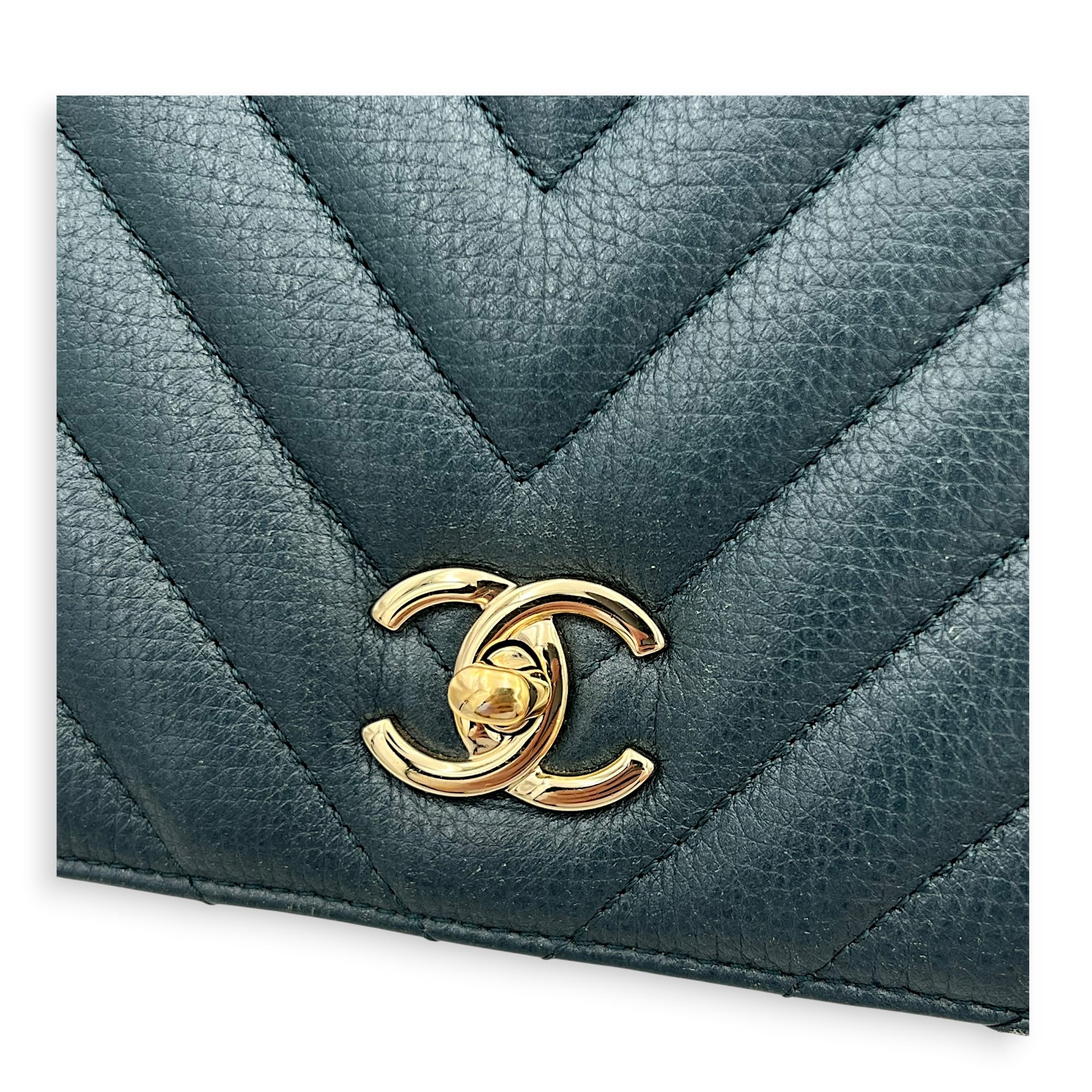 Chevron Statement Flap Shoulder Bag Metallic Blue in Caviar Leather, Gold hardware