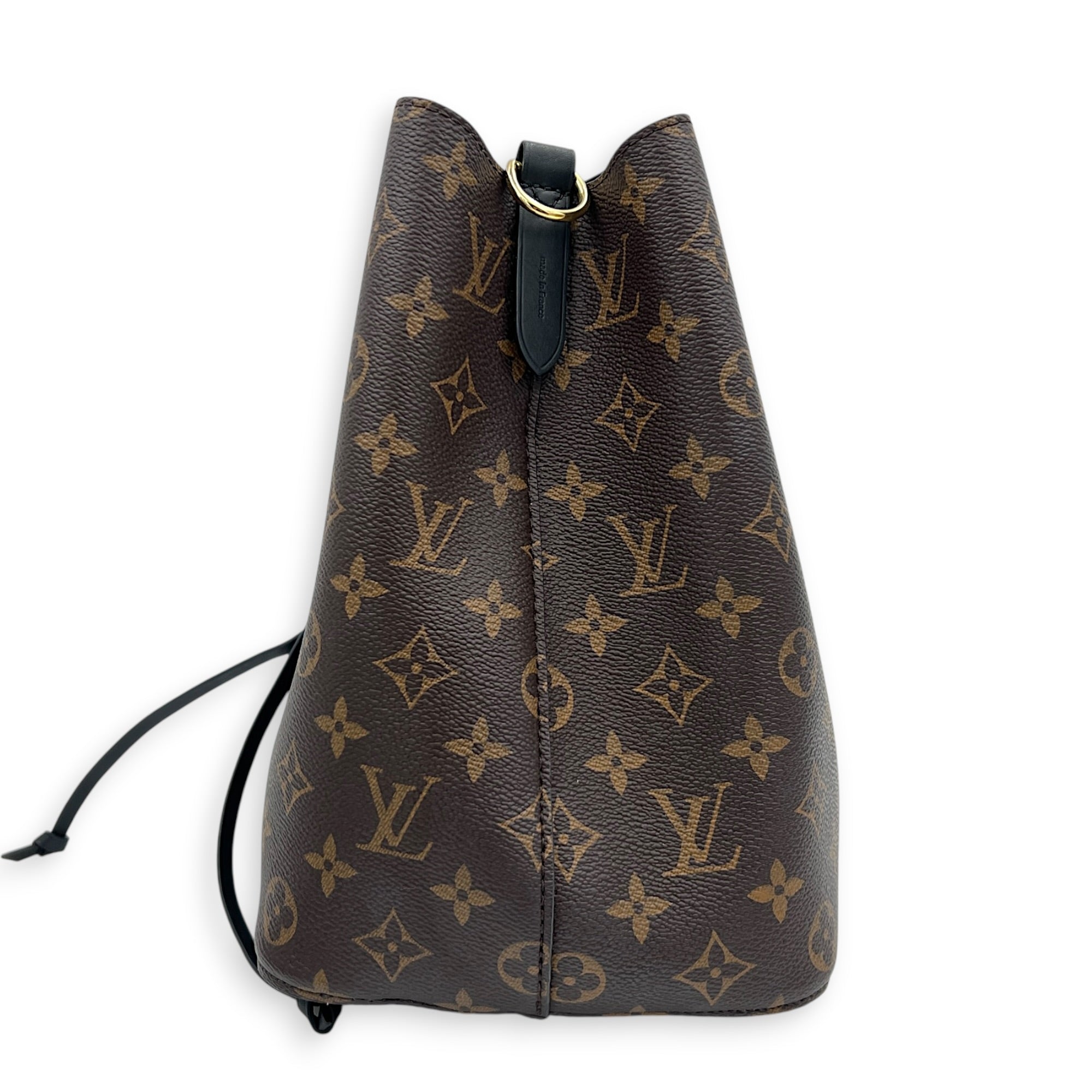 NeoNoe Bucket Bag MM Monogram in Monogram Coated Canvas, Gold hardware
