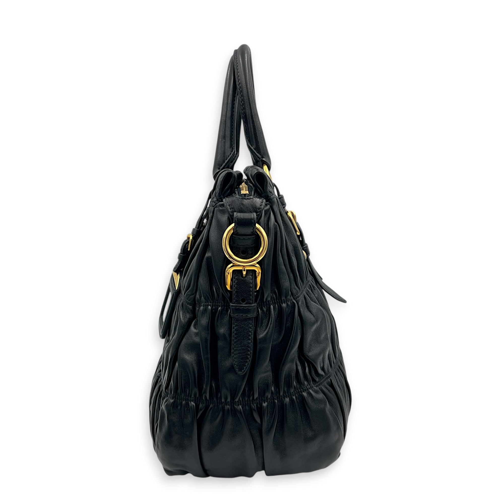 Gaufre Top Handle Bag Nero in Nappa Leather, Gold hardware