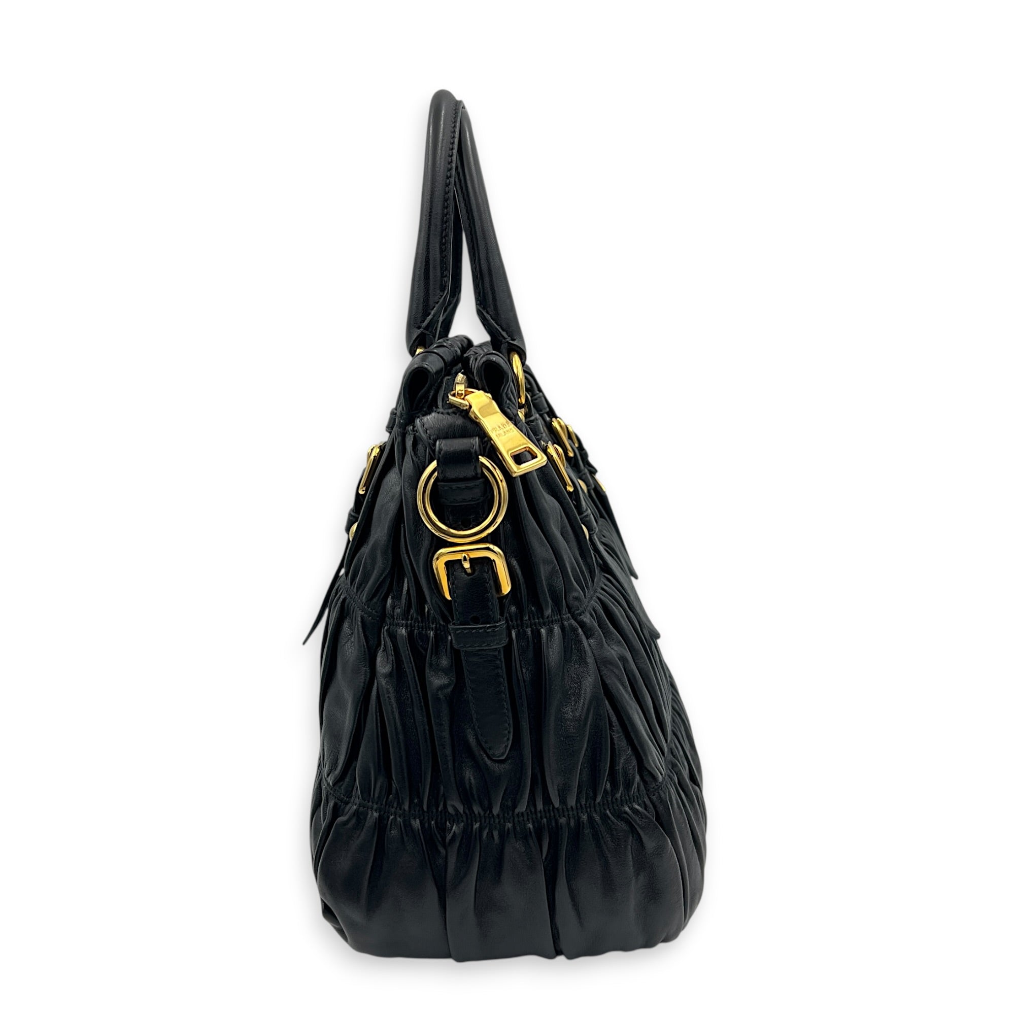 Gaufre Top Handle Bag Nero in Nappa Leather, Gold hardware
