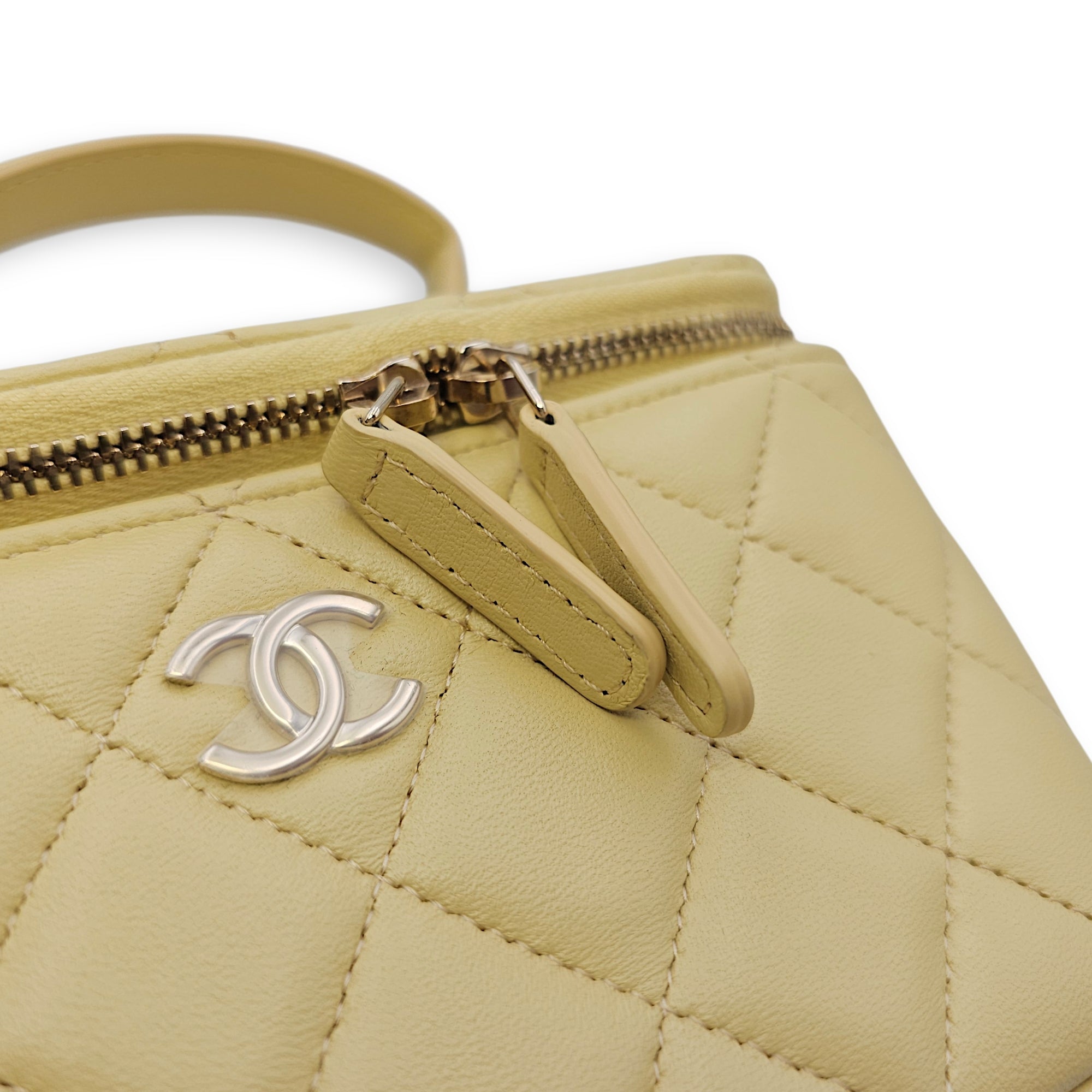 Vanity Case with Strap Yellow Crossbody Bag in Lambskin Gold hardware