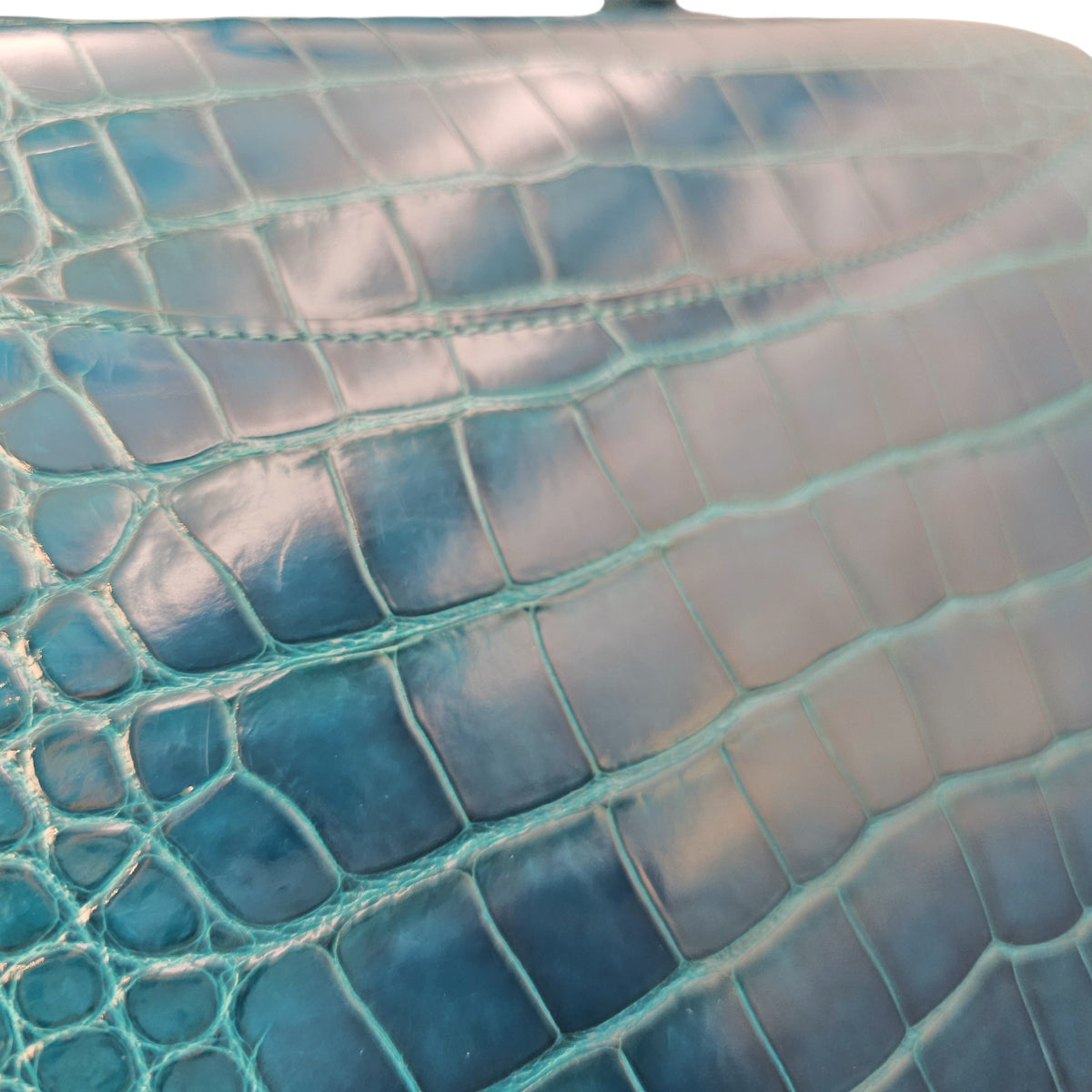Constance 24 Bleu Colvert in Shiny Alligator Palladium hardware