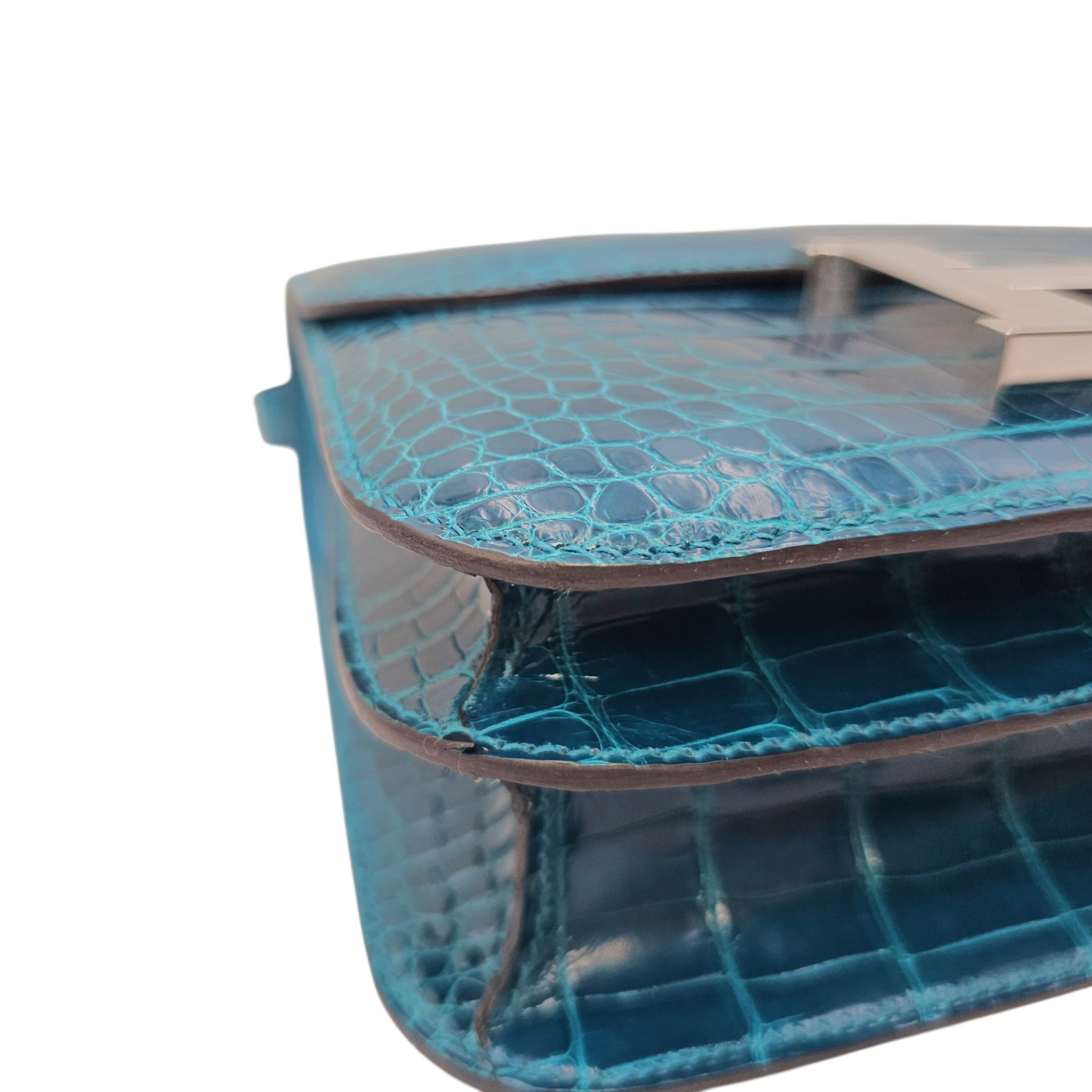 Constance 24 Bleu Colvert in Shiny Alligator Palladium hardware