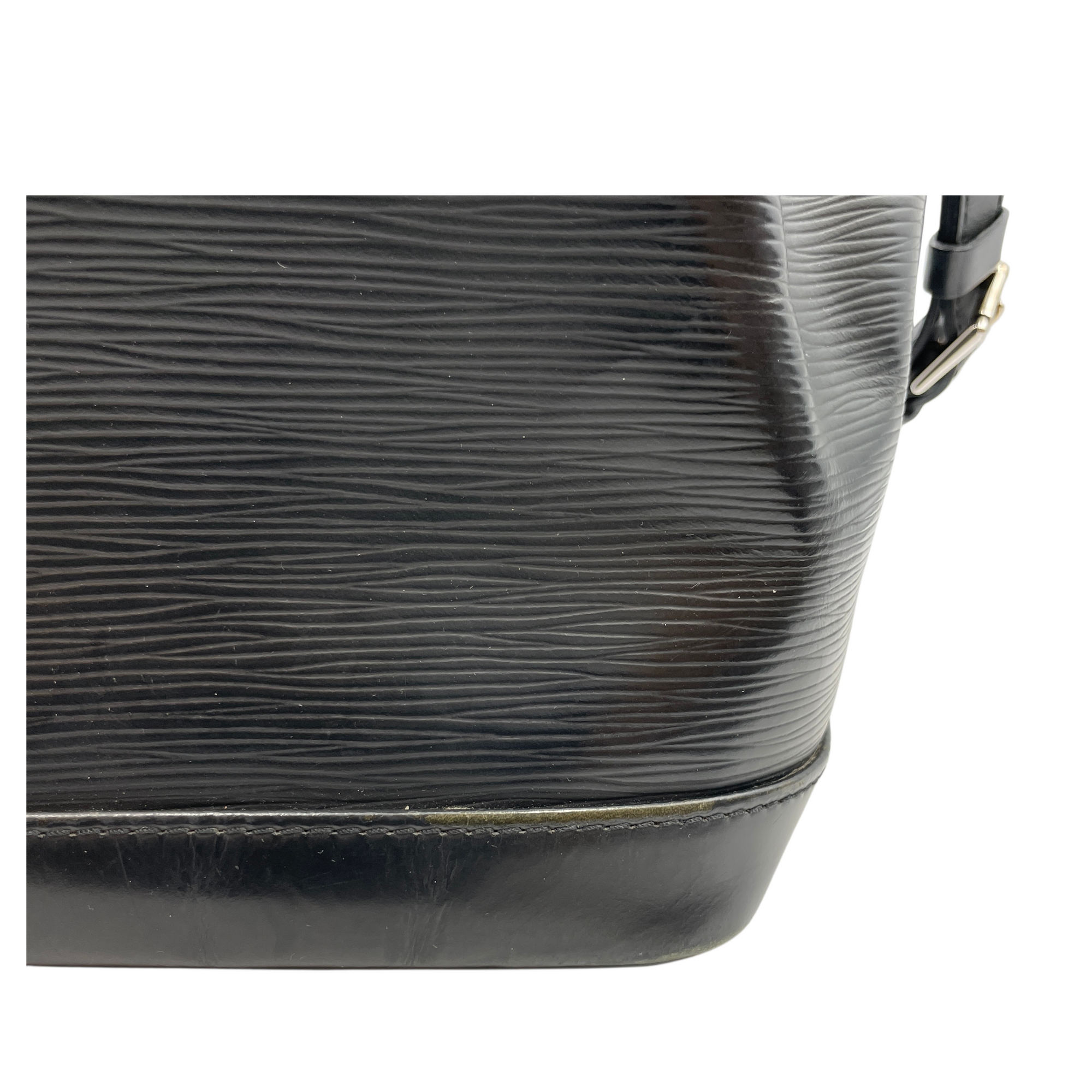 Petite Noe Black Shoulder Bag in Epi Leather, Silver hardware