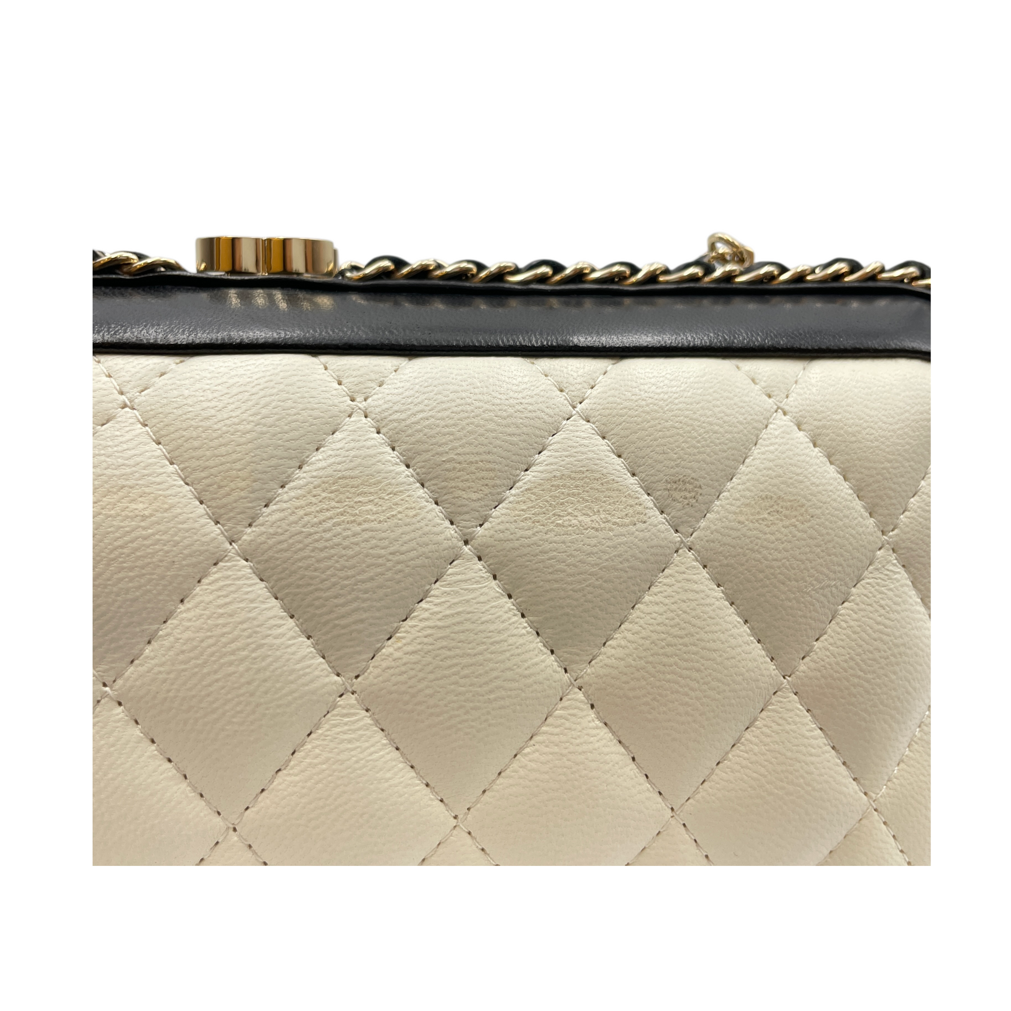 Quilted Chain Round White/Black Crossbody Bag in Lambskin, Gold hardware