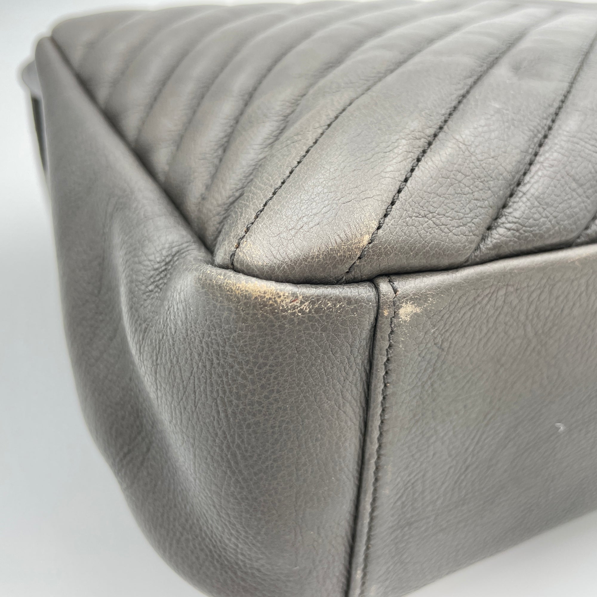 College Large Grey Top Handle Bag in Calfskin, Ruthenium hardware