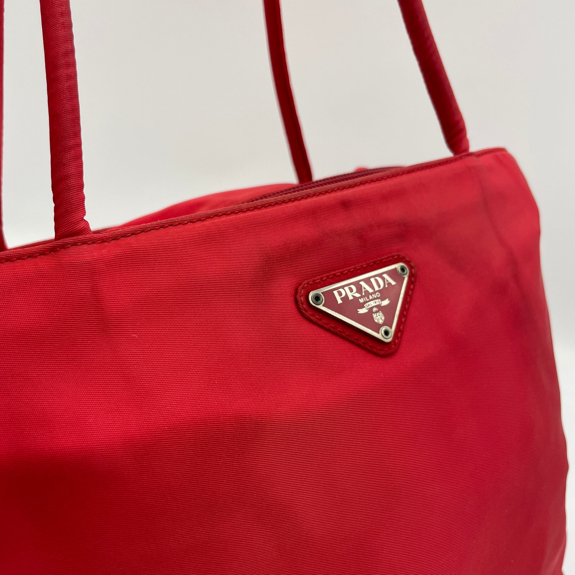 Vintage Logo Red Shoulder Bag in Nylon, Silver hardware