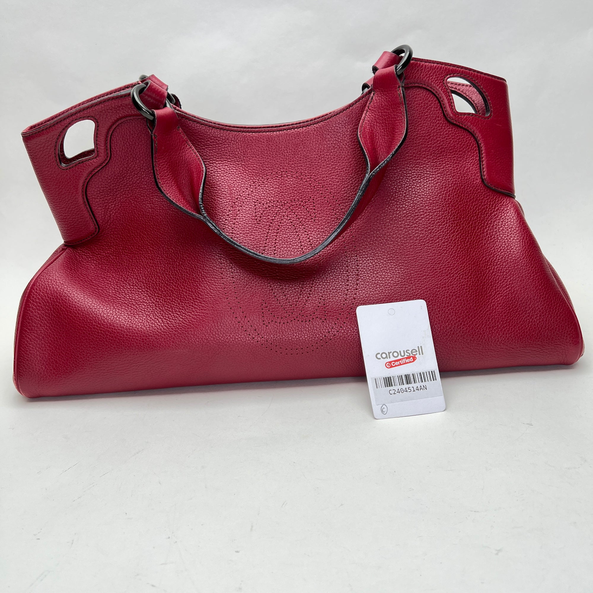 Marcello Red Shoulder Bag in Calfskin, Gunmetal hardware