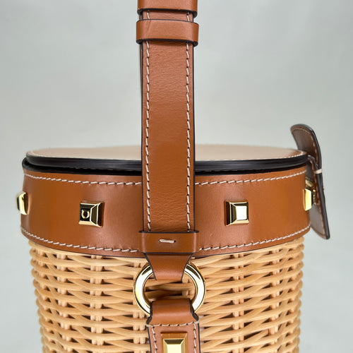 Gancini Brown Bucket Bag in Raffia, Gold hardware