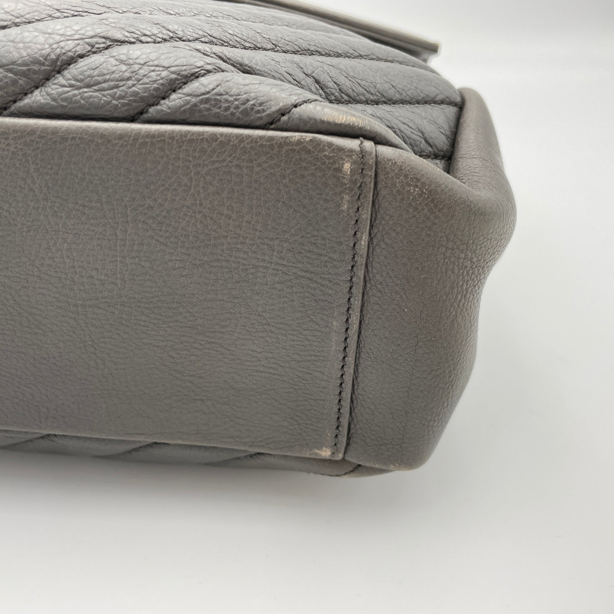 College Large Grey Top Handle Bag in Calfskin, Ruthenium hardware