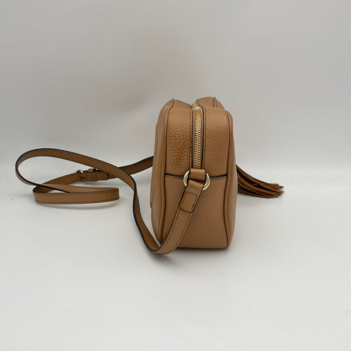 Soho Small Crossbody bag in Calfskin, Light Gold Hardware