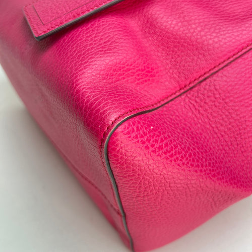 Shopping Pink Shoulder Bag in Calfskin, Gold hardware