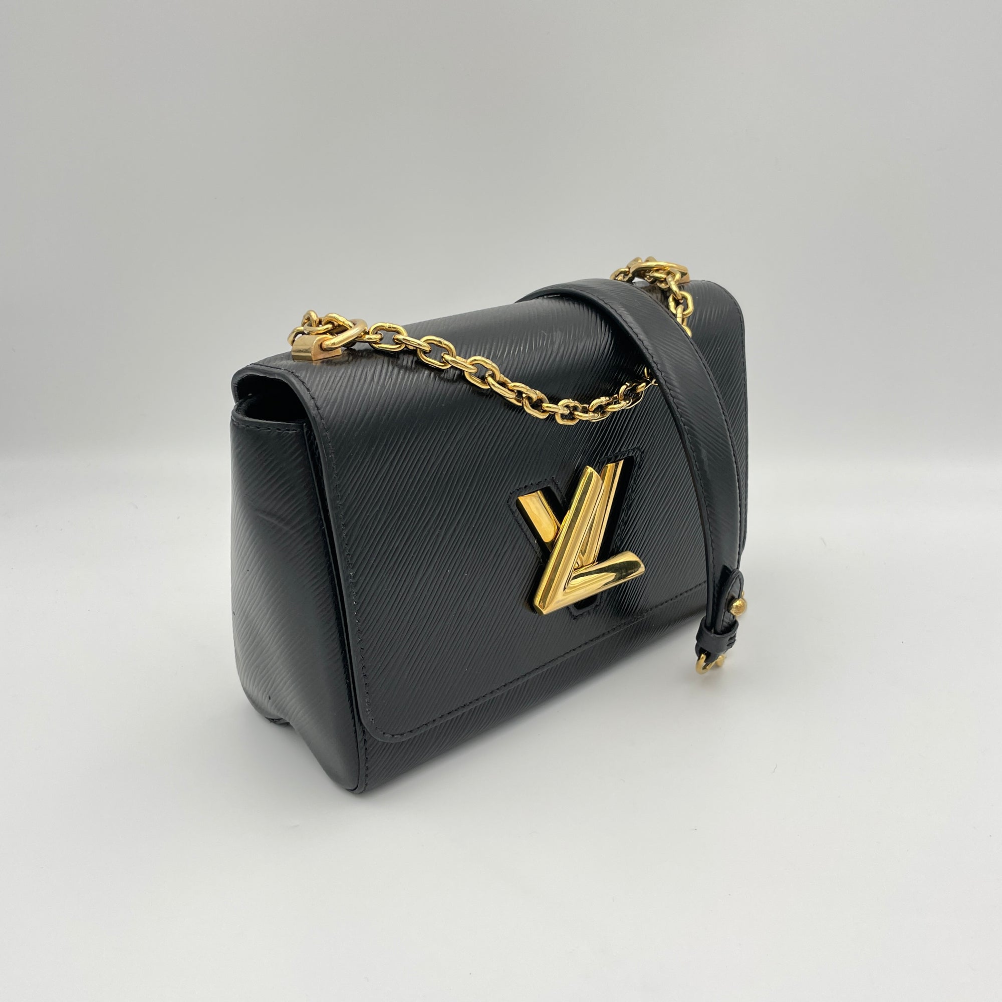 Twist MM Black Crossbody Bag in Epi Leather, Gold hardware