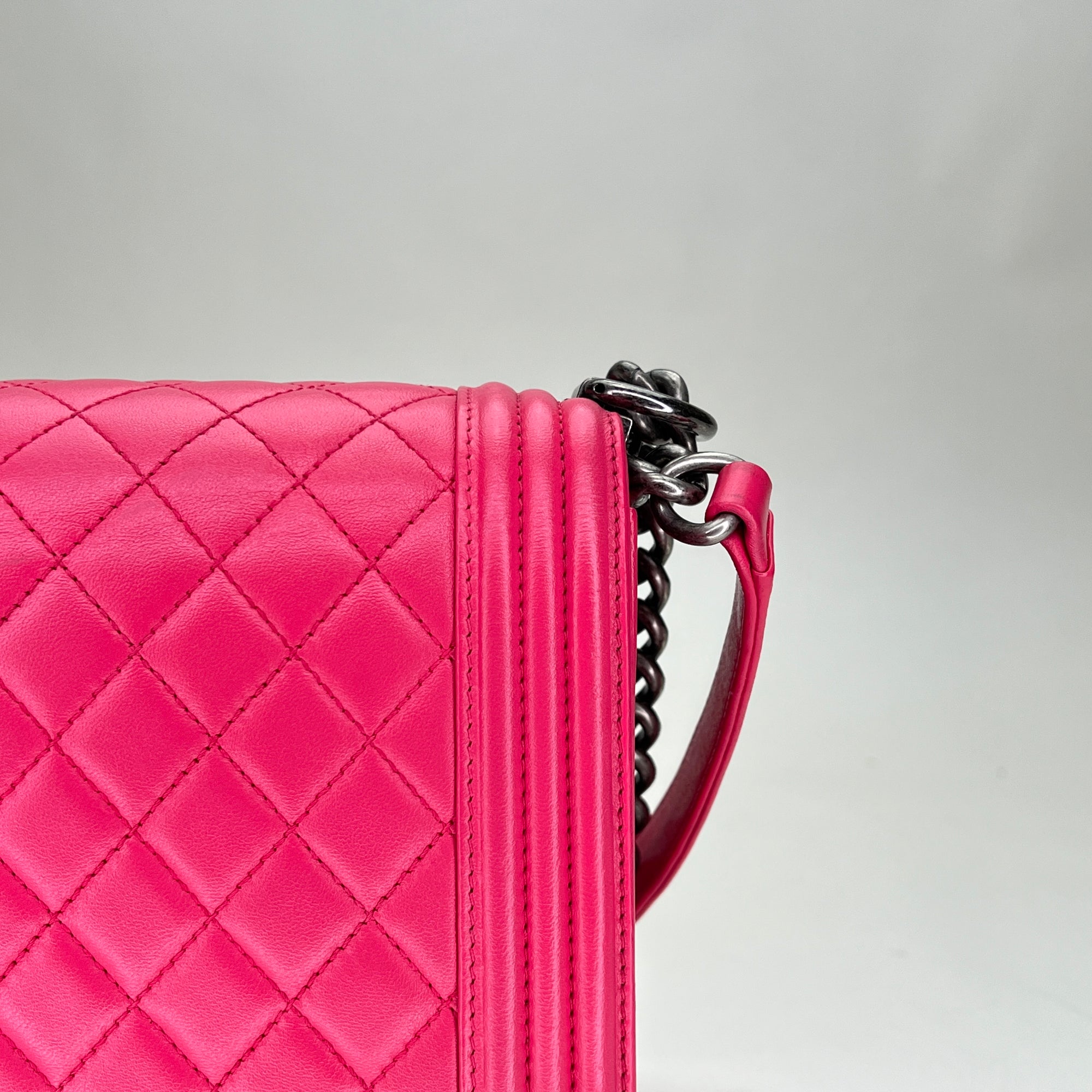 Boy Large Pink Shoulder Bag in Calfskin, Ruthenium hardware