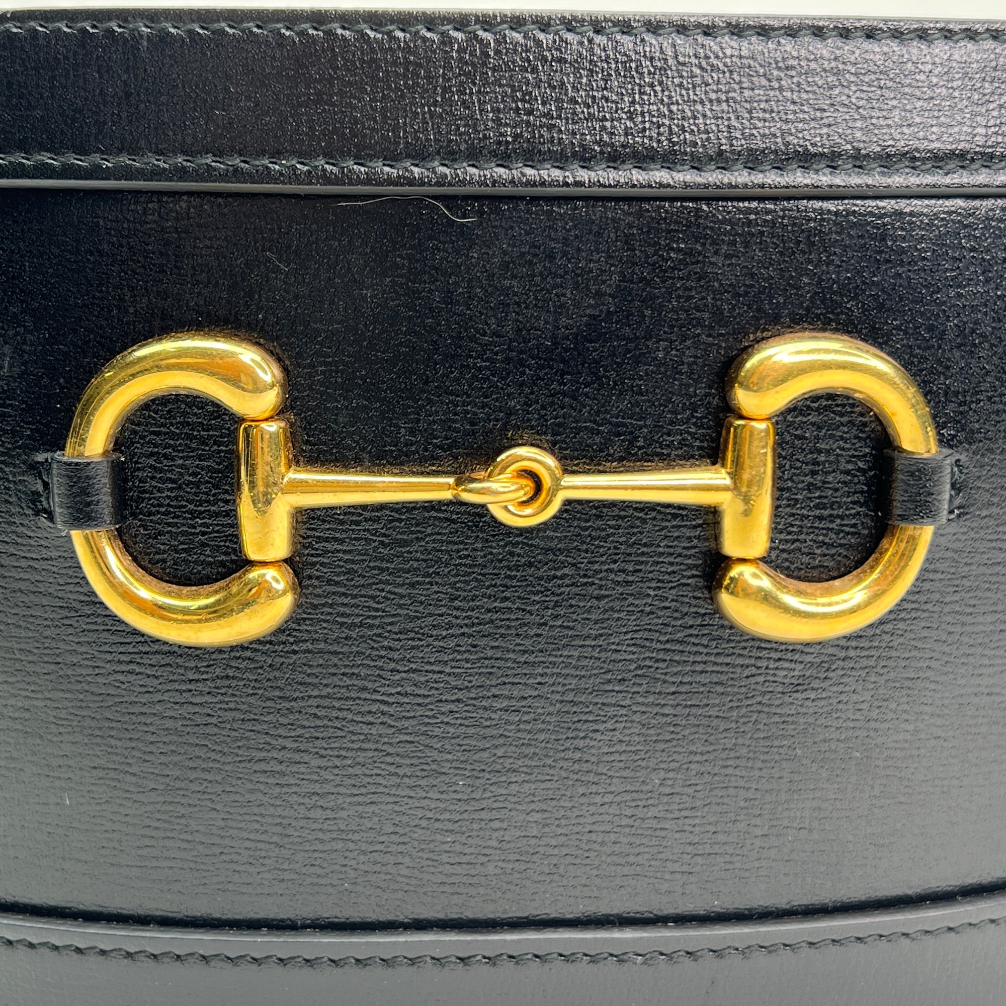 Horsebit 1955 Black Bucket Bag in Calfskin, Gold hardware