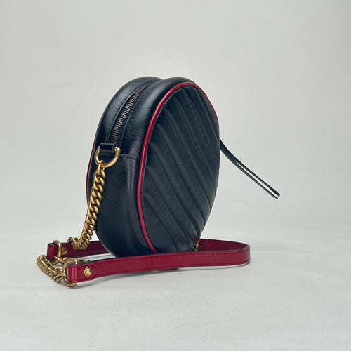 GG Marmont Round Black Crossbody Bag in Calfskin, Gold hardware