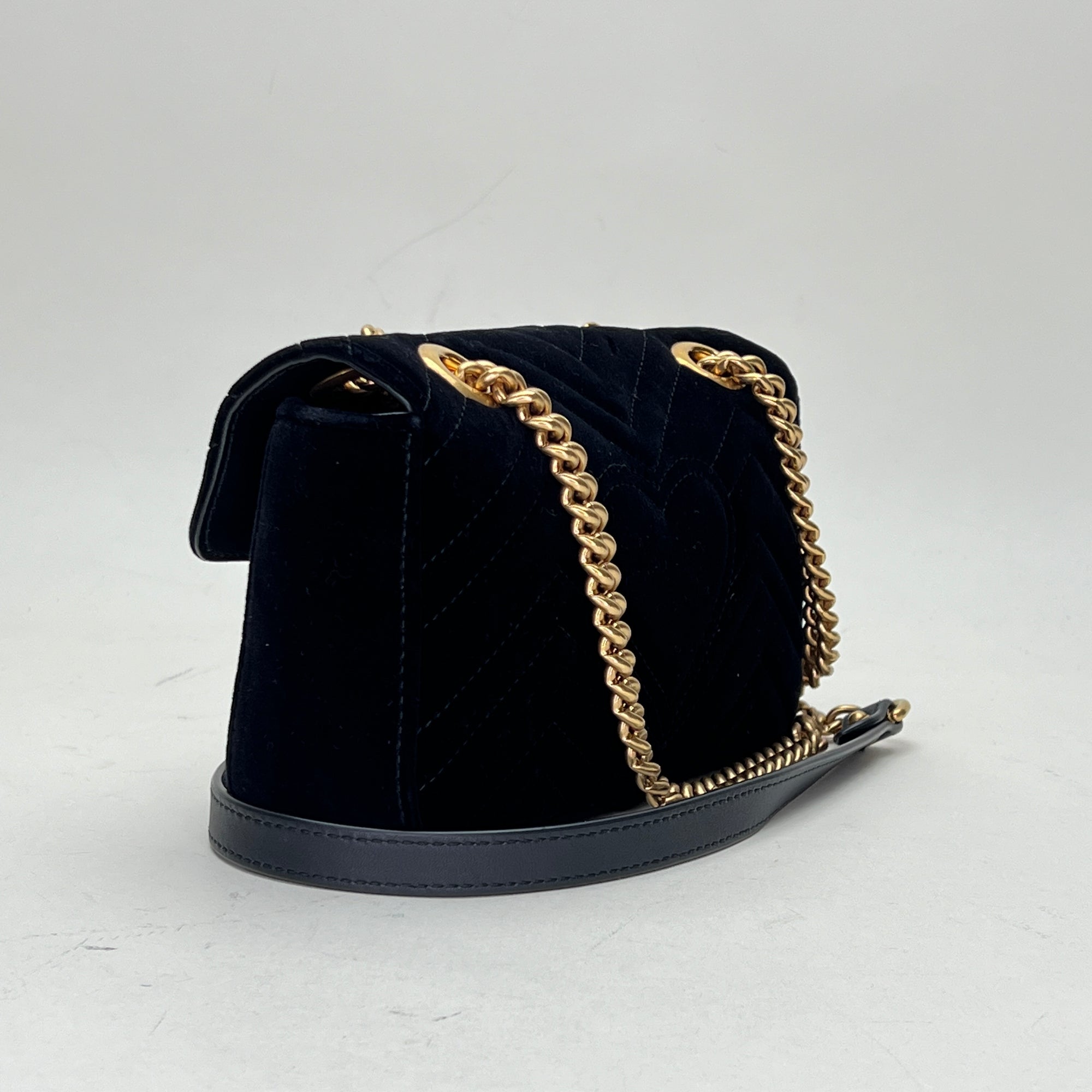 GG Marmont Mini Black Shoulder Bag in Velvet, Gold hardware