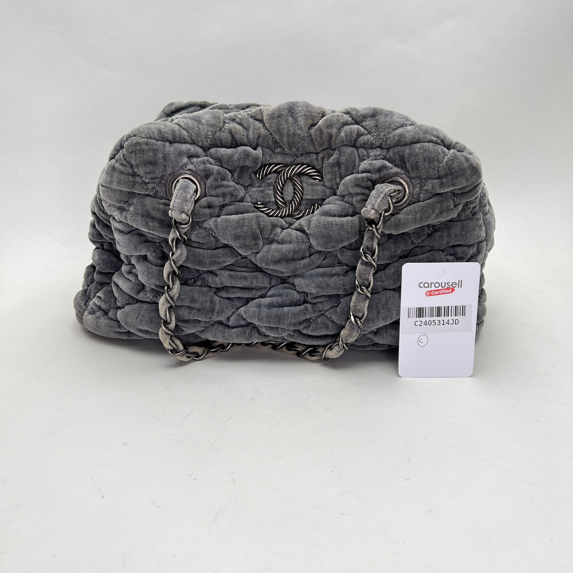 Quilted Grey Shoulder Bag in Velvet, Silver hardware