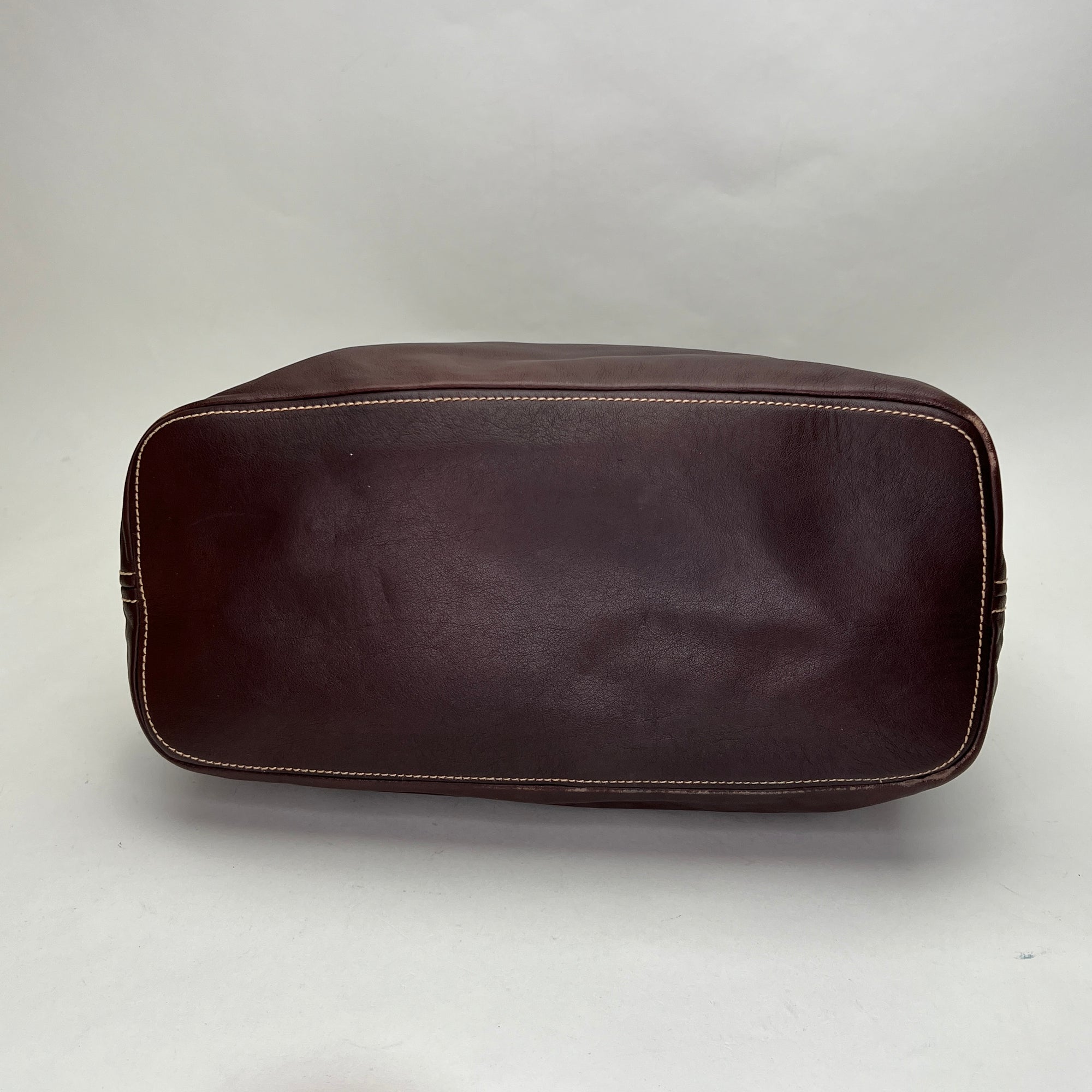 Hobo Brown Shoulder Bag in Calfskin, Gold hardware