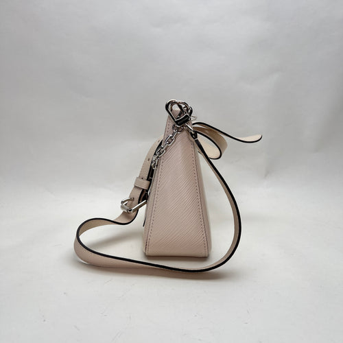 Marelle Shoulder Bag White Shoulder Bag in Epi Leather, Silver hardware