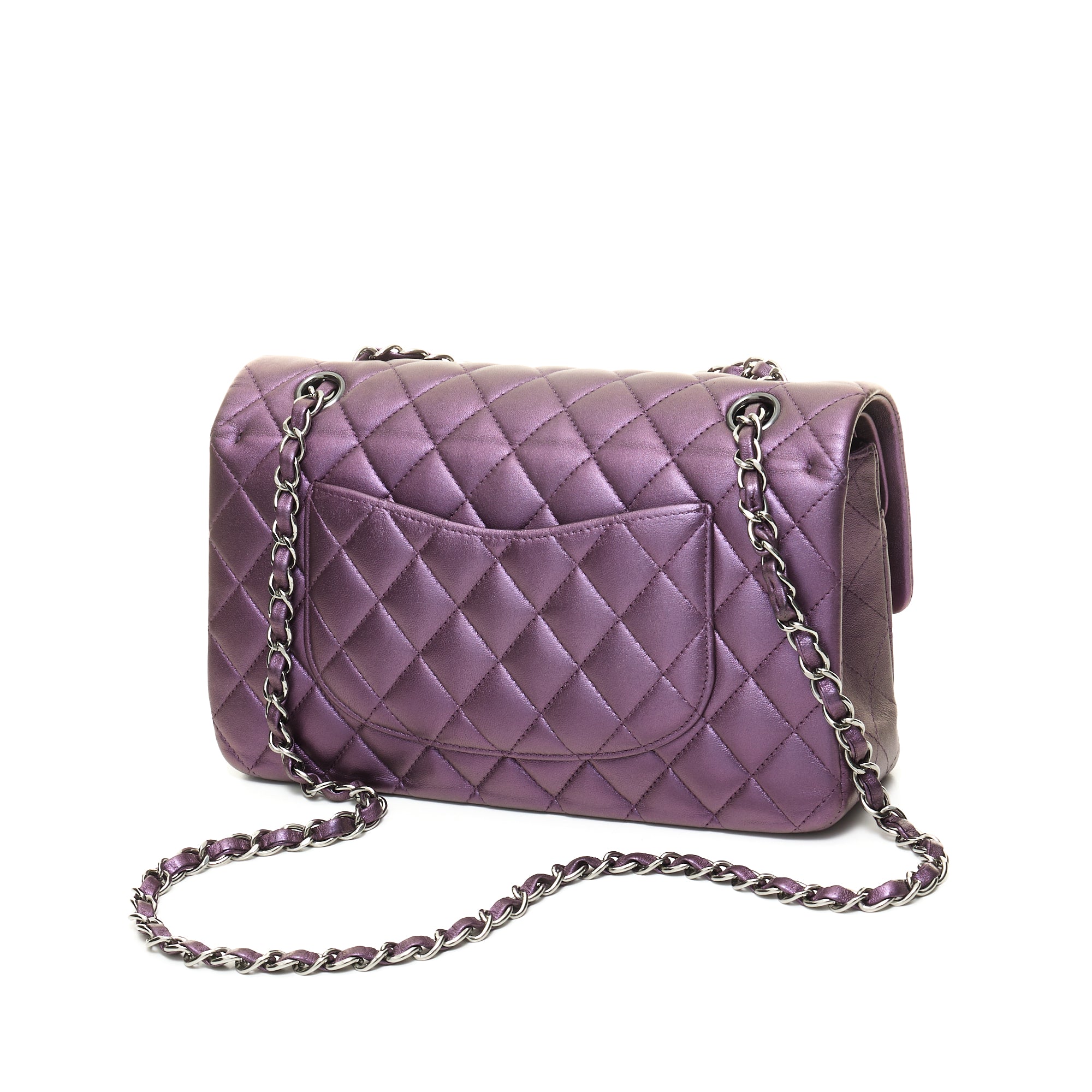 Classic Double Flap Mediun Purple Shoulder Bag in Lambskin, Silver hardware