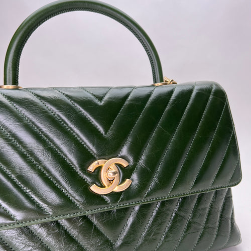 Coco Handle Coco chevron Green Top Handle Bag in Calfskin, Gold hardware