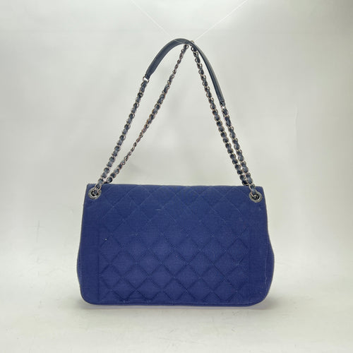 Chic With Me Navy Shoulder Bag in Jersey, Gunmetal hardware