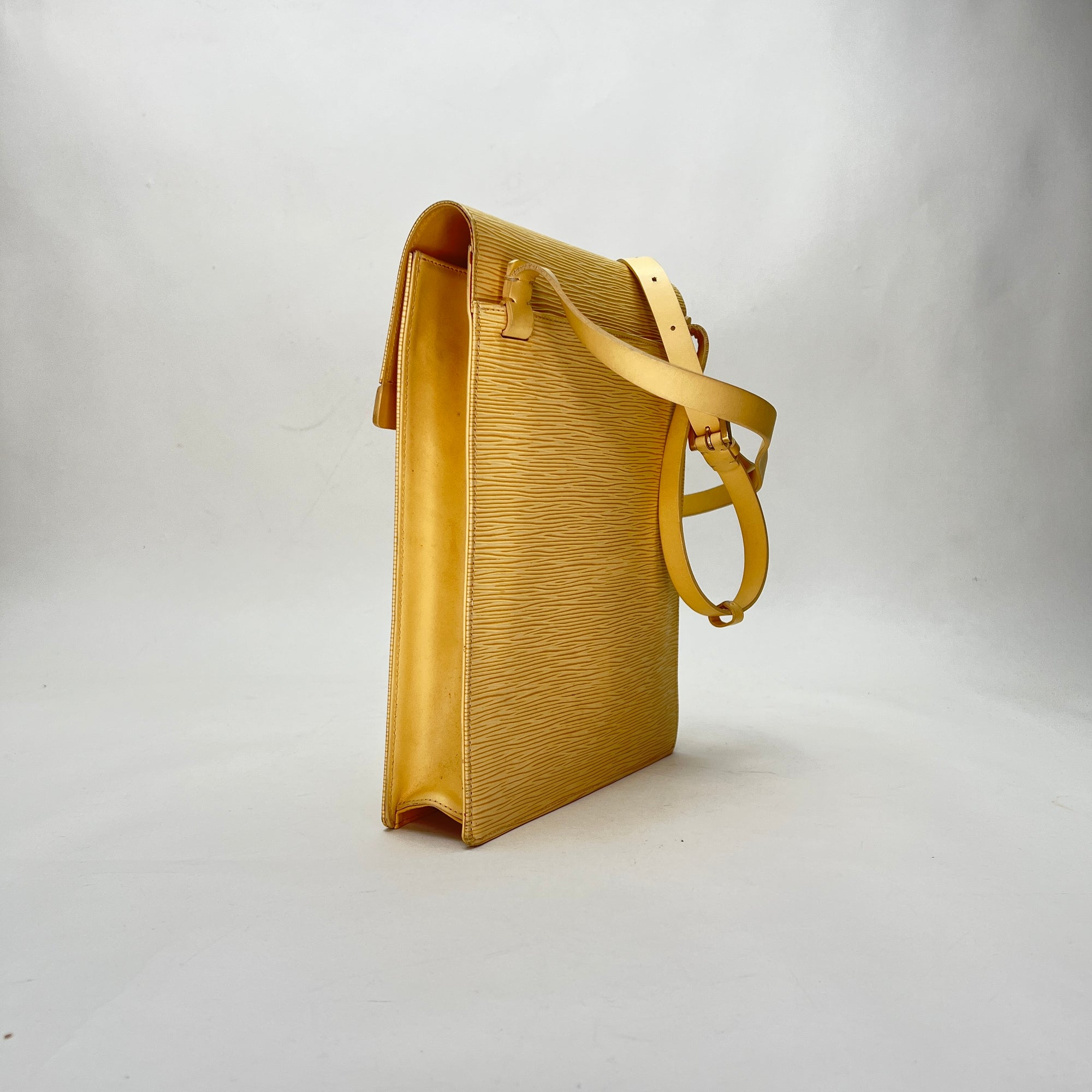 Ramatuelle Yellow Shoulder Bag in Epi Leather, Gold hardware