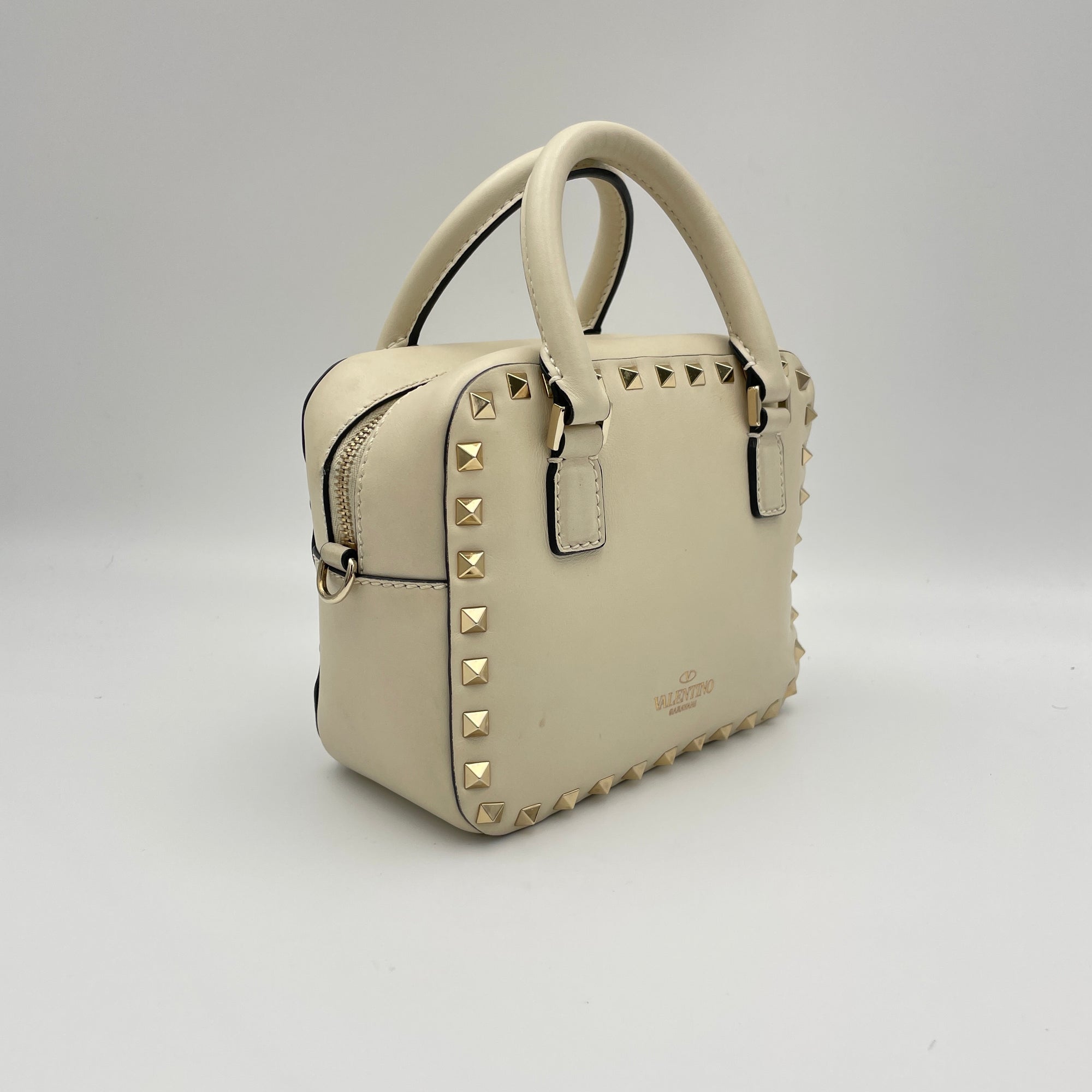 Rockstud Cream Top Handle Bag in Calfskin, Gold hardware