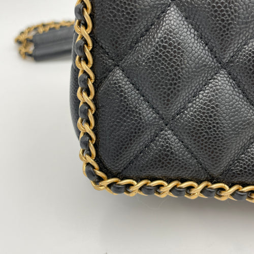 22K Chain Black Shoulder Bag in Caviar Leather, Gold hardware