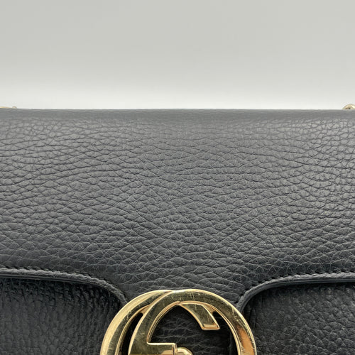 GG Interlock Flap Black Crossbody Bag in Calfskin, Gold hardware