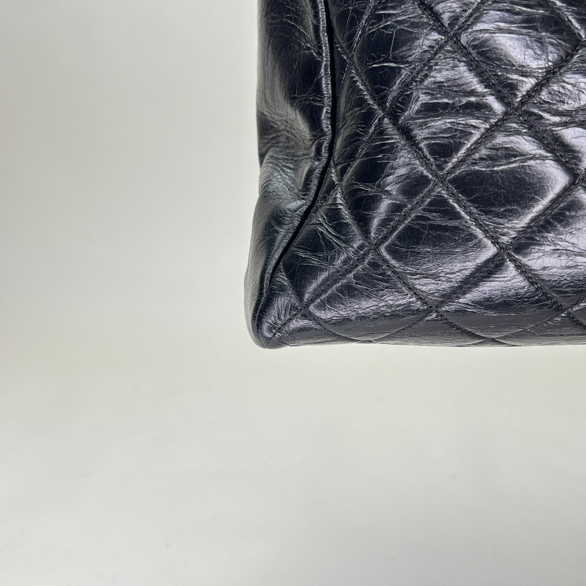 Glazed Quilted Nameplate Tote Black Tote Bag in Calfskin, Ruthenium hardware