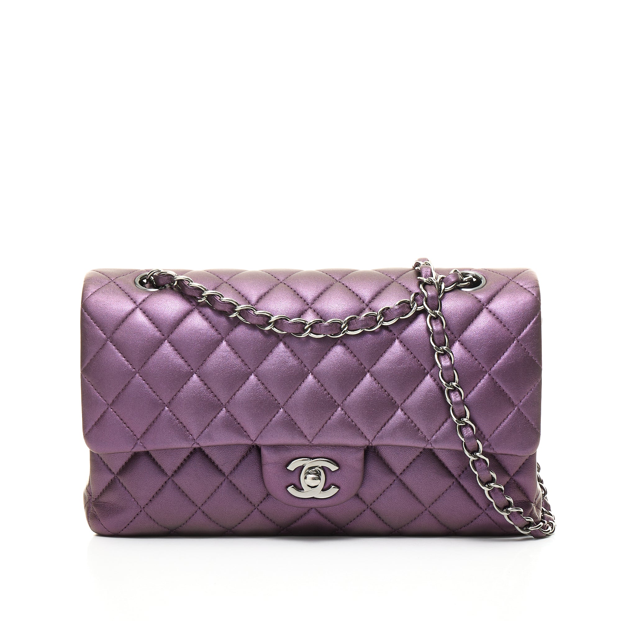 Classic Double Flap Mediun Purple Shoulder Bag in Lambskin, Silver hardware