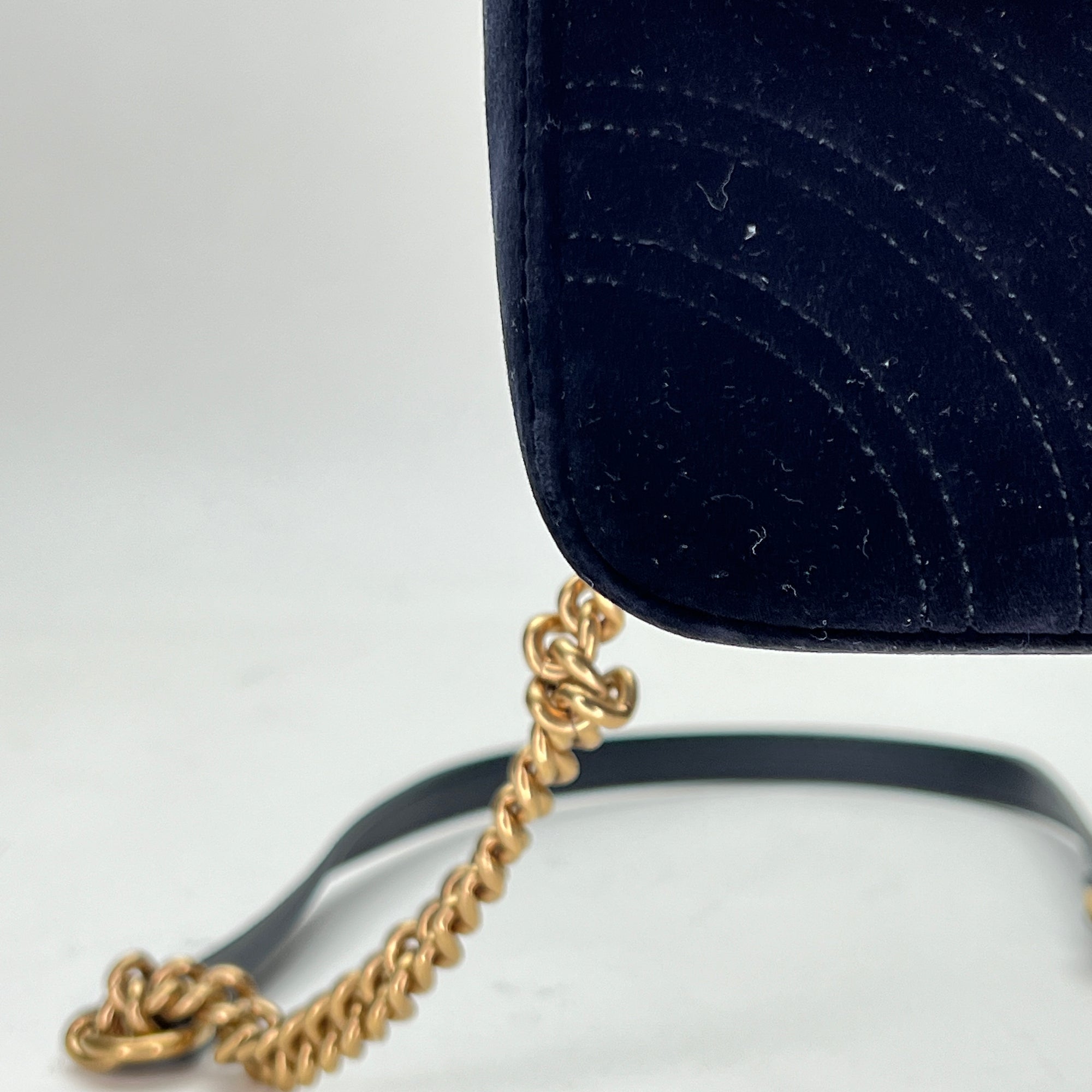 GG Marmont Mini Black Shoulder Bag in Velvet, Gold hardware