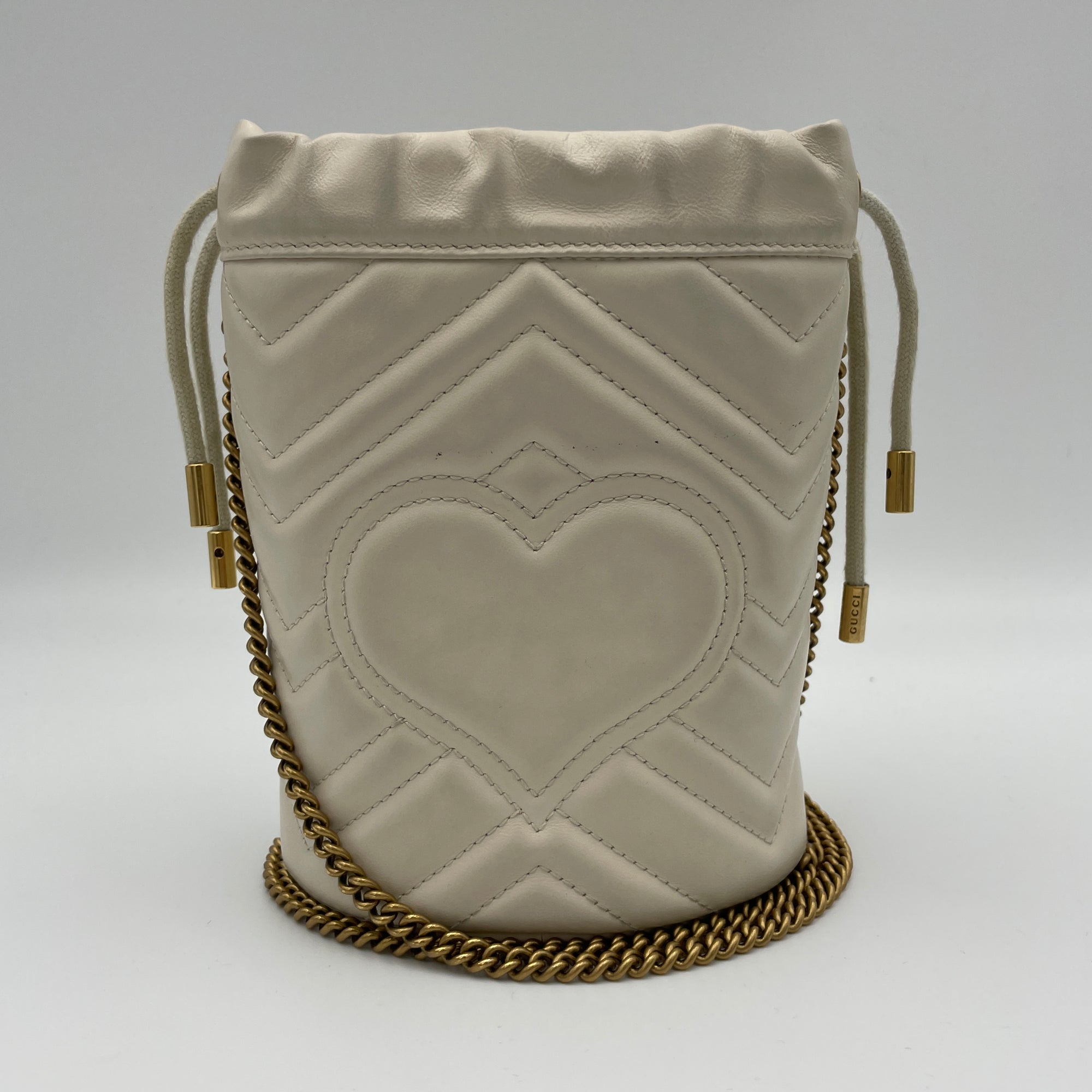 Marmont White Bucket Bag in Calfskin, Gold hardware