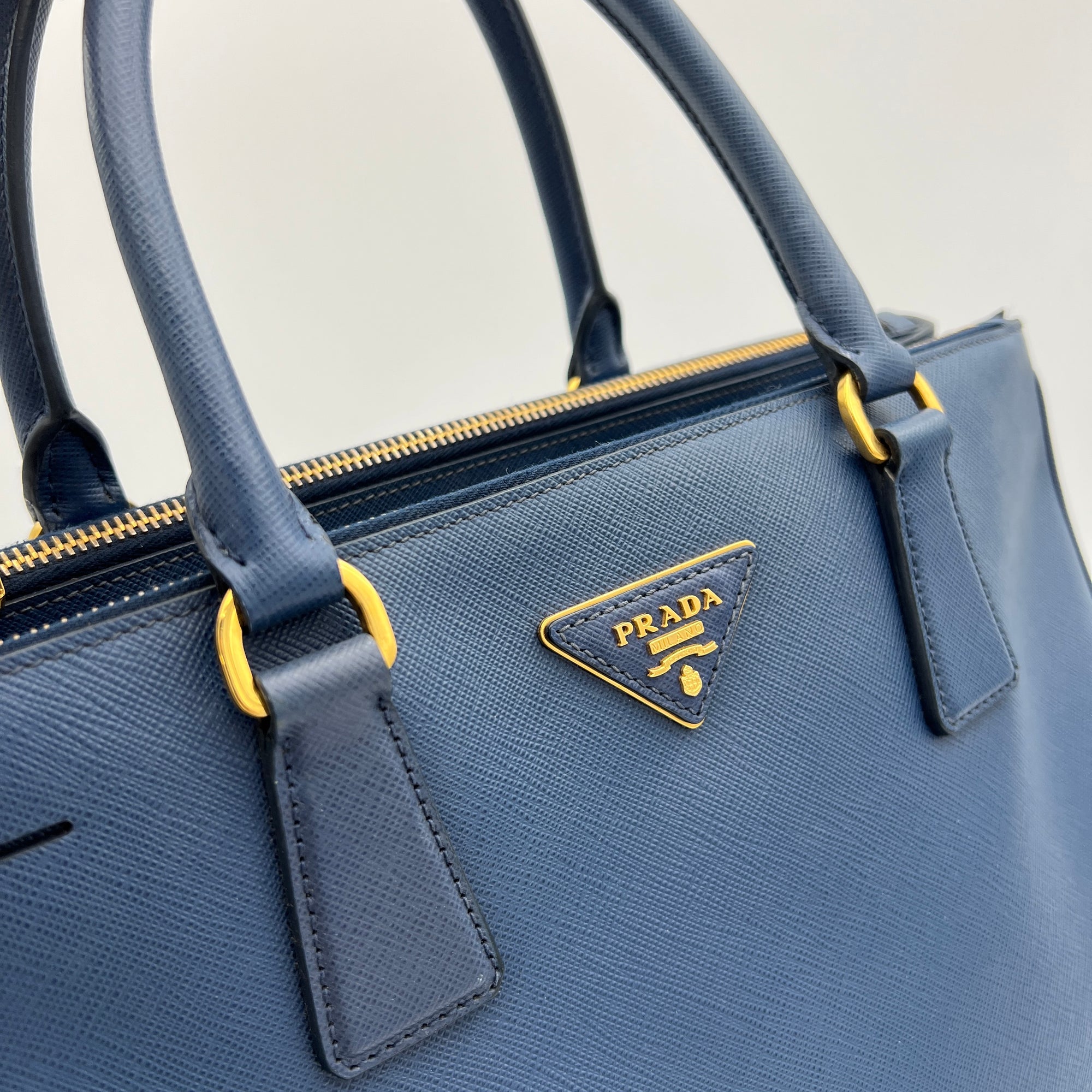 Galleria Large Blue Top Handle Bag in Saffiano Leather, Gold hardware