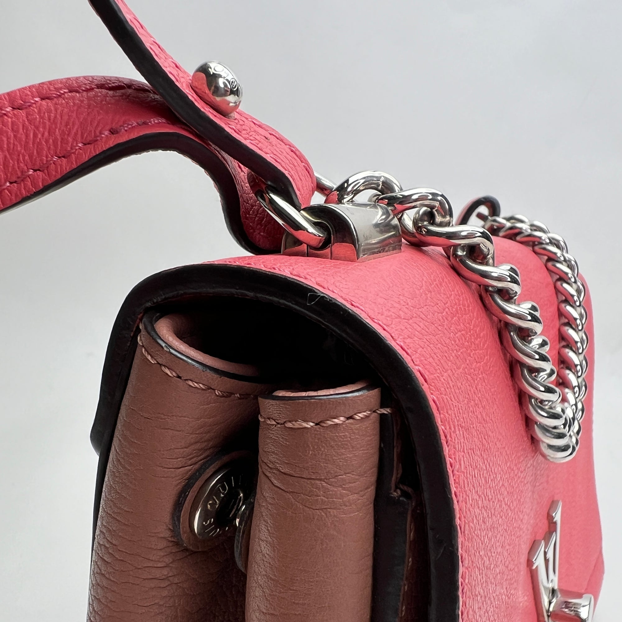 Lockme II Pink Shoulder Bag in Calfskin, Silver hardware